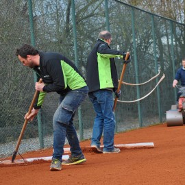 Gravel voorjaar onderhoud door Scheepers Sport - afbeelding